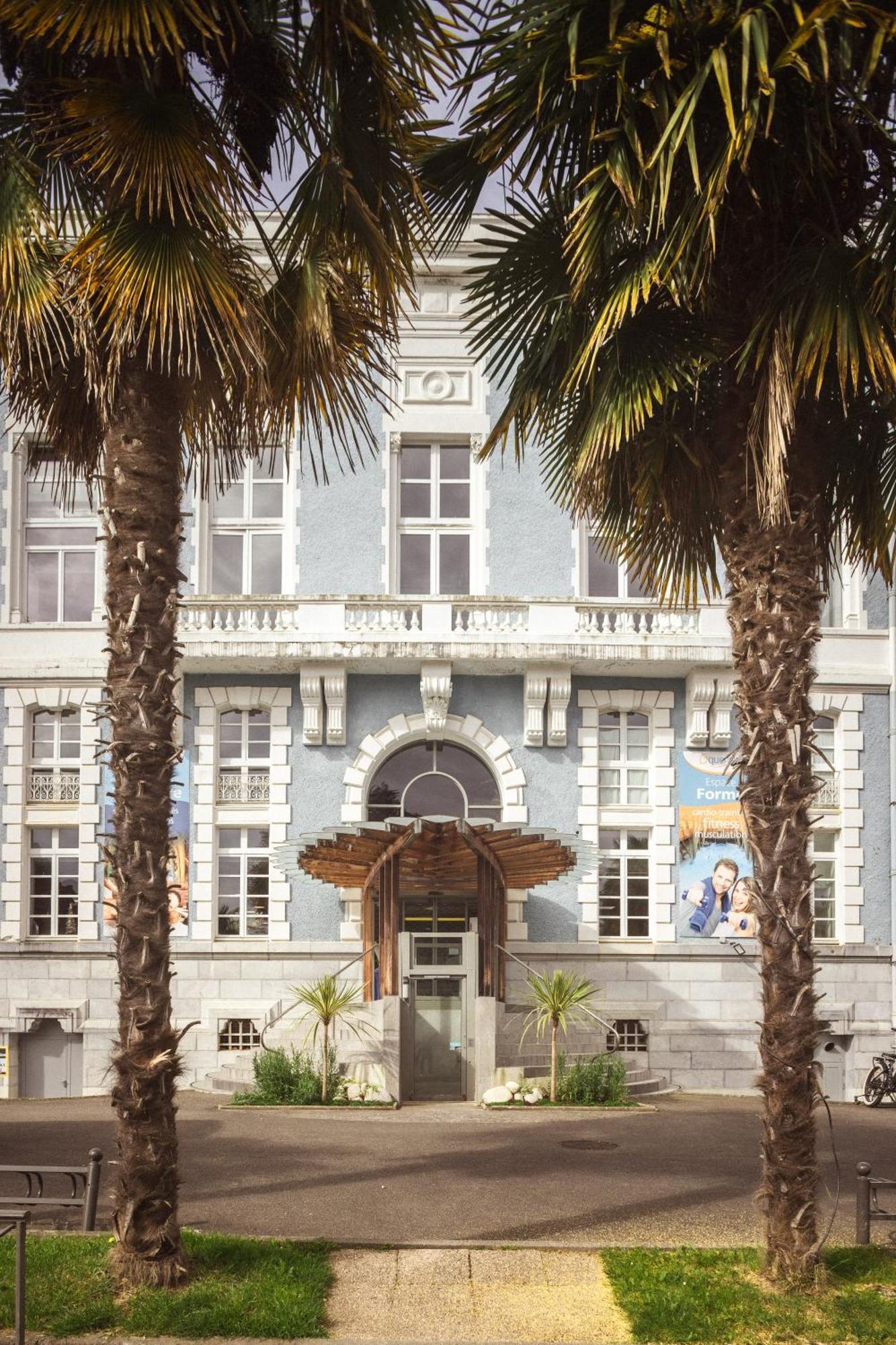 Le Clos Du 5 - Appart Hotel Bagneres Exterior photo